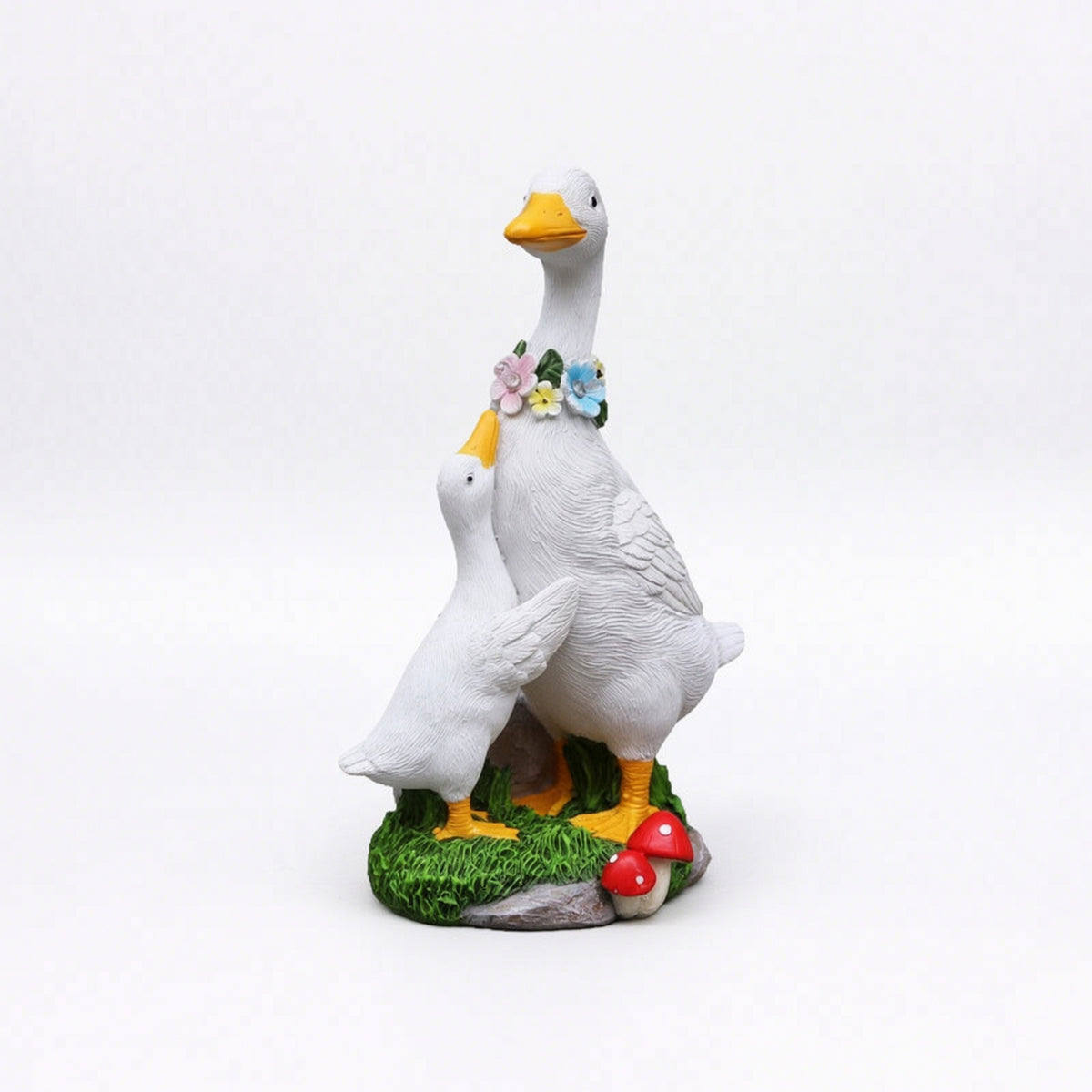Duck Statue with Solar Light Resin Garden Statue Waterproof for Patio, Gardeners