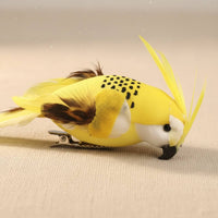 Vibrant Colors Attachable Bird Ornament Realistic Design Fake Parrot Decoration Lightweight Colorful Craft Bird for Party, Garden