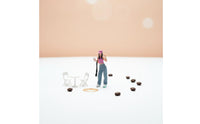 Highly Detailed 1/64 Scale Female Figure Lifelike Details Resin Miniature Scene Figure Exquisite Workmanship 1/64 Scale People Figurine Hand Painted for Hobbyists, Sand Table