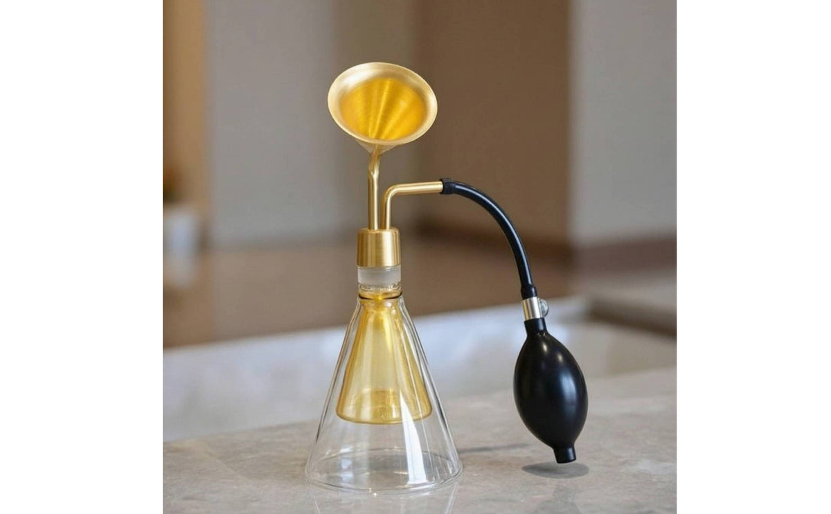 Dispenser Bottle with Bulb Decorative Glass Dispenser Bottle Clear Aroma Vessel for Home, Spa