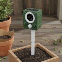 Solar Animal LED Flashing Lights Acoustic Waterproof Motion Activated Animal Scarer for Farmers, Gardeners, Orchard, Garden