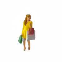 6 Pieces Fine Details Shopping Couple Figures Realistic Design Miniature Shopping People Collectible 1:64 Scale Figures Hand-Painted for Display Shelf