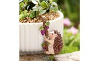 Hedgehog Figurine Pot Climber Cartoon Hanging Hedgehog Sculpture Creative Design Planter Decoration for Gardeners, Balcony, Patio