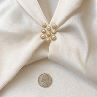 Mini Anti-Exposure V-Neck Pin for Women, Summer Clothing Accessory with Mother-of-Pearl Flower Brooch