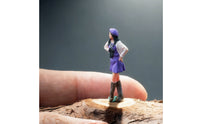 1/64 Scale Girl Figurine Completed Model 1/64 Scale Girl Figure Workmanship Painted Resin Figurine for Hobbyists
