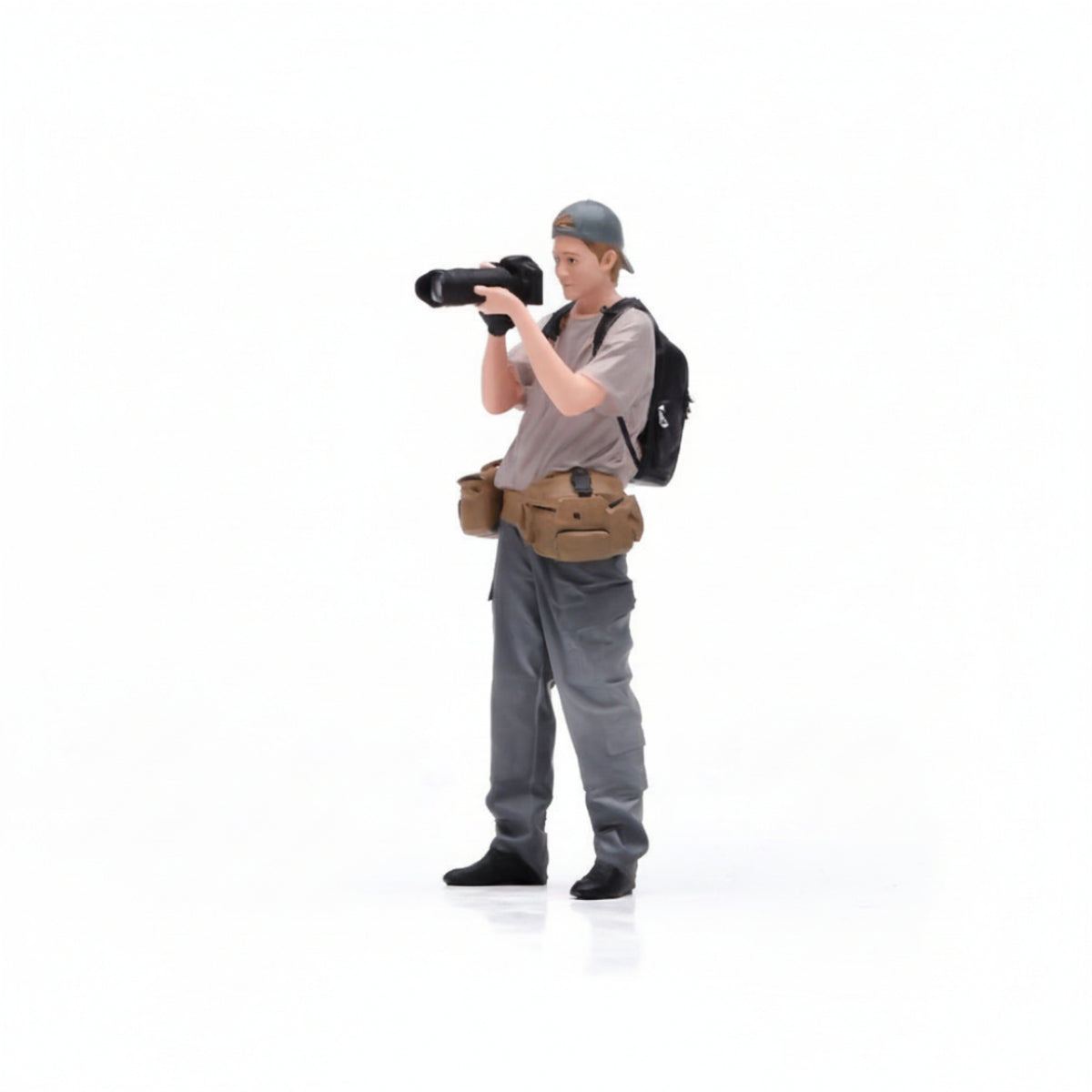 1/18 Miniature Photographer Figure Small Photographer Figure Detailed Camera Holder Figurine for Hobbyists, Collectors, Display Shelf