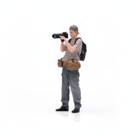 1/18 Miniature Photographer Figure Small Photographer Figure Detailed Camera Holder Figurine for Hobbyists, Collectors, Display Shelf