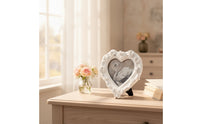 Ornate Heart-Shaped Picture Frame Rose-Relief Picture Frame with Easel Stand Vintage-Style Tabletop for Anniversary, Wedding