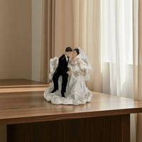 Wedding Couple Figurine with Umbrella Resin Sculpture Sturdy Keepsake for Anniversary