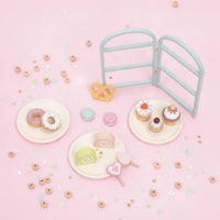 Toy Dessert Stand with Pretend Desserts Three-Tier Dessert Stand with Sweets Rounded Edges Wooden Pretend Desserts Set for Classroom