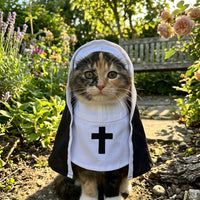 Nun Costume for Dogs and Cats, Novelty Pet Hooded Cloak with Cross Design, English Cloth Pet Cosplay and Photo Prop Outfit for All Genders