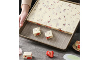 Non-Stick Snowflake Crisp Making Kit Nonstick Surface Snowflake Crisp Mold Food-Grade Material Nougat Mold Set Long-Lasting for Party Arrangement
