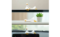 2 Pieces Duck Figurines Adorable Display Toppers Mini Ornaments for Office Workers, Teens