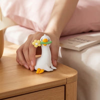 4 Pieces Mini Goose Figurine Set Small Miniature Figure White for Drivers
