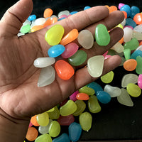 Luminous Glow-in-the-Dark Pebbles for Fish Tanks, Landscaping, and Pathways - 1kg Bags