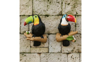 Hanging Toucan Decoration Lifelike Design Hanging Toucan Statue Exotic Avian Figurine Gaze-Catching Garden Decoration