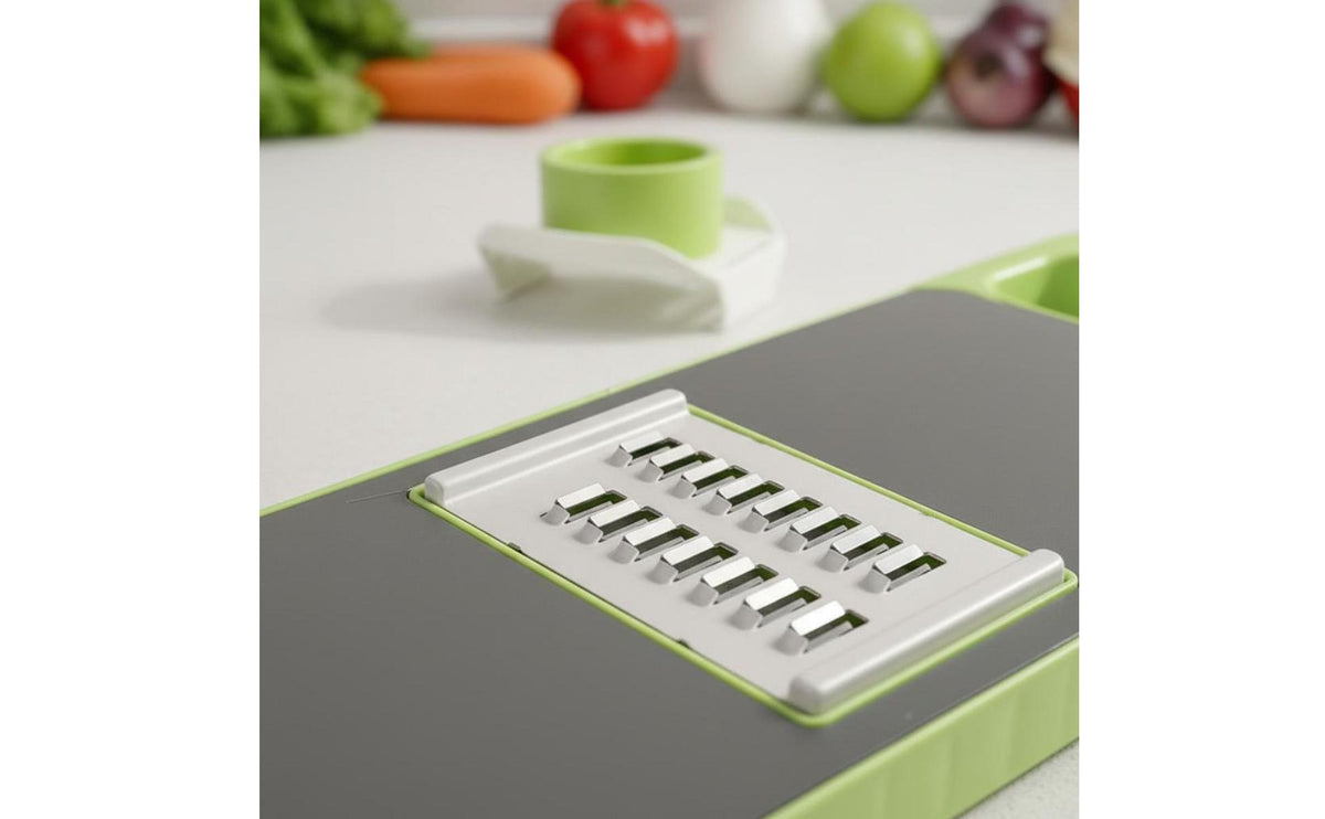 Multifunctional Vegetable Grater Safety Julienne Cutter Interchangeable All-in-Single Veggie Cutter Easy to Clean for Beginners, Meal Prep