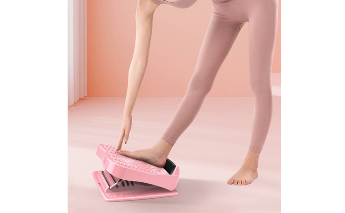 Cushioned Heel Support Folding Incline Stretch Board Foldable Calf Stretch Board Textured Surface Exercise Equipment Molded Plastic for Standing Stretches