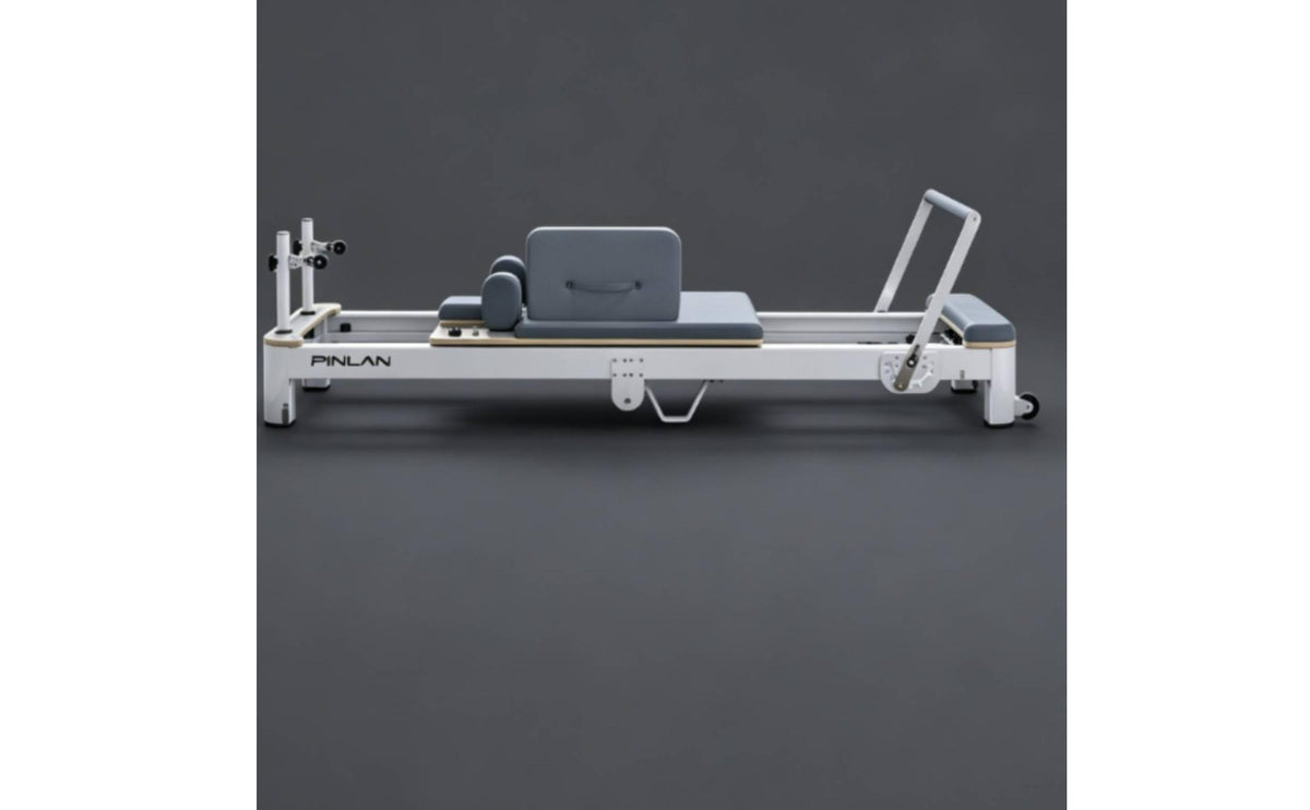 Foldable Pilates Reformer with Sitting Box and Jump Board Aluminum Pilates Reformer with Dual Resistance Resistance Long-Lasting Fitness Equipment Portable for Rehabilitation Patients, Home Gym, Private Studio