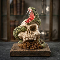 Hand-Painted Serpent Skull Sculpture Detailed Skull Sculpture Gothic Snake Statue Decorative for Collectors, Halloween Decor, Horror-Themed Rooms