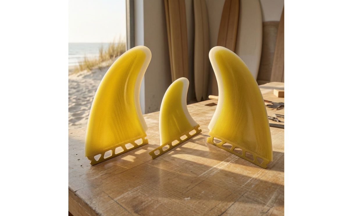 3 Pieces Surfing boards Fins Fiberglass Reinforced Synthetic Resin Surf Fins with Single Tab Translucent Fin Collection for Surfers, Surfboards