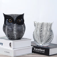 Polka Dot Owl Tree Resin Decorative Figurine - Modern Minimalist