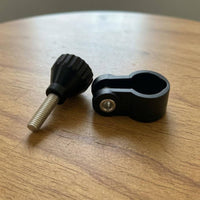 Cylindrical Opening Black Metal Flashlight Clamp Removable Threaded Flashlight Clip Sturdy Lighting Accessory Rust-Resistant