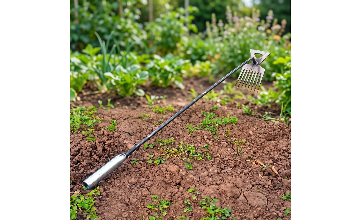 Unwanted Plant Removal Tool Metal Hand Weeder Angled for Lawn, Gardeners