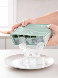 Large Capacity Silicone Ice Cube Tray with Lid for Home Freezing and Ice Making