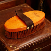 Horse Grooming Brush Removes Mud and Oval Horse Simple to Clean to Clean