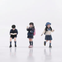 3 Pieces 1/64 Schoolchildren Figures Hand Painted Miniature People Figurines Delicate Diorama Figures for Hobbyists