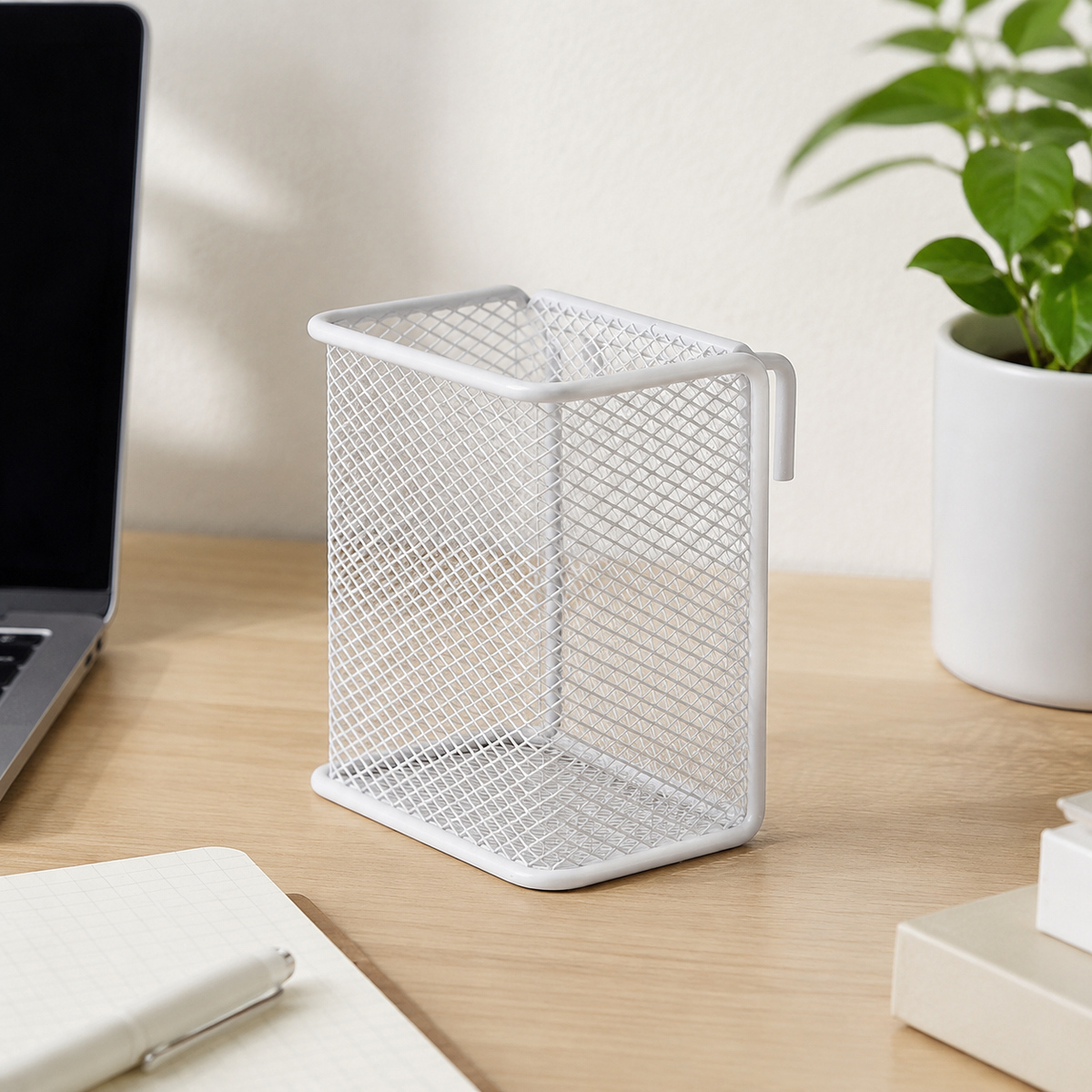 Metal Mesh Pen Holder, Hanging Square Desk Tidy, Pen Pot for Office Workers & Students, Stationery Organiser