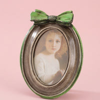 Photo Frame with Embossed Vintage Design for Home Decor, Oval Picture Display in European Style, Resin Family Wall Lightweight Decorative