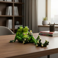 Bikini Frog Statue Novelty Gift Frog Couple Figurine Relaxing Frogs Sculpture Collectible House Decoration Romantic Theme