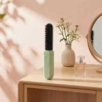 Type-C Charging Cordless Hair Straightener Brush Portable Hair Straightener Brush Compact Straightening Comb 3-Speed Temperature for Travelers