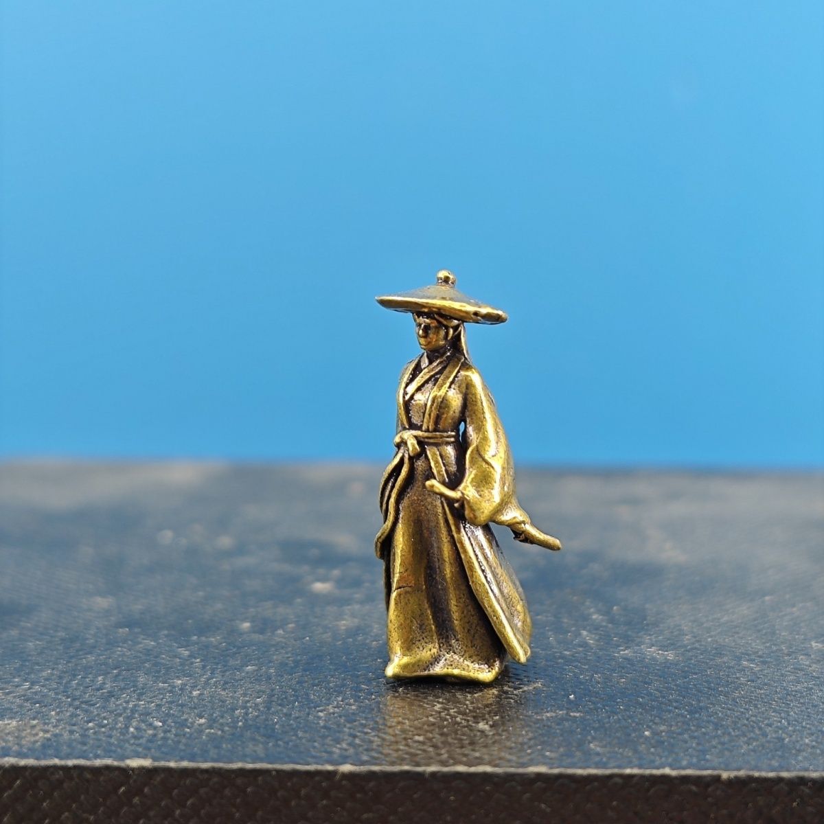 Miniature Brass Female Knight Figurine for Micro Landscape Bonsai Aquascape