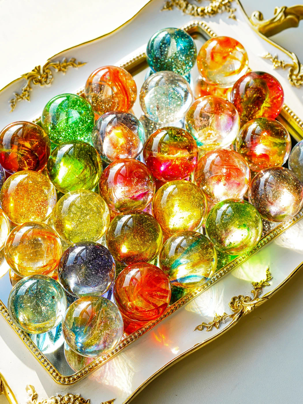 Colorful Glass Crystal Ball Ornaments for Fish Tanks and Decor, 4cm Solid Sphere