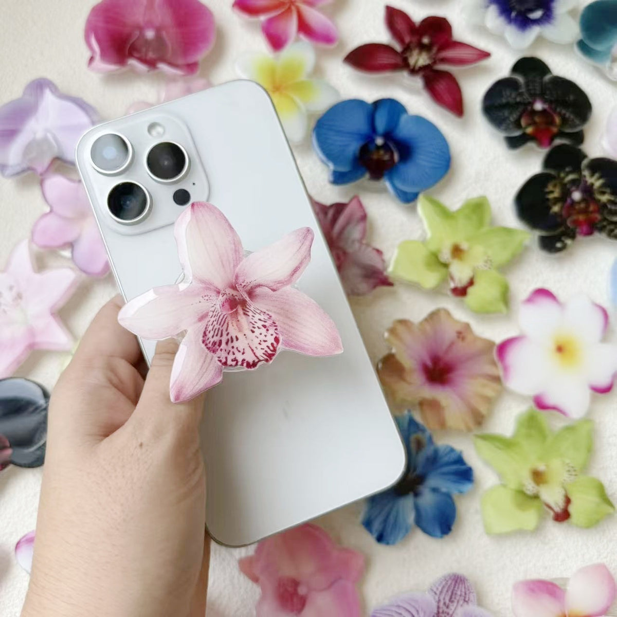 Floral PopSocket Phone Stand with Expanding Airbag Grip and Acrylic Drip Adhesive