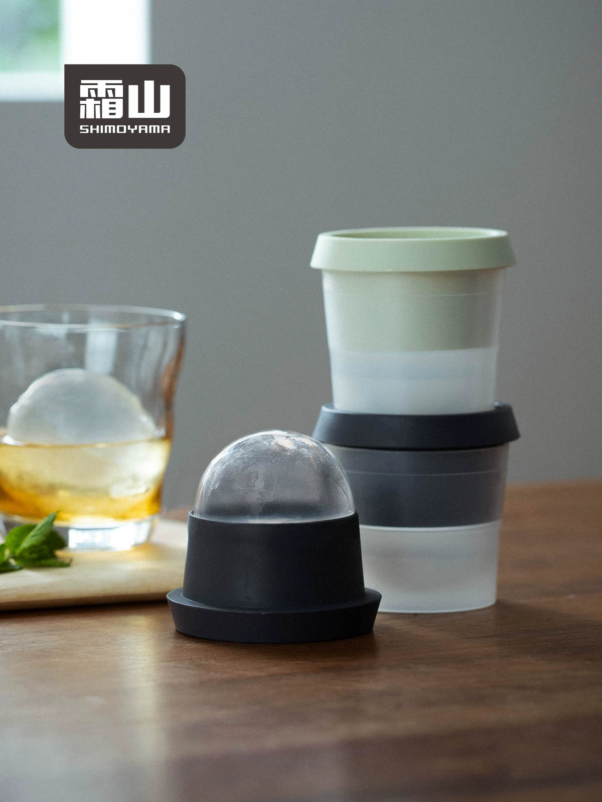 Shuangshan Round Ice Ball Mold for Whiskey and Coffee, 6cm Large Sphere Ice Maker