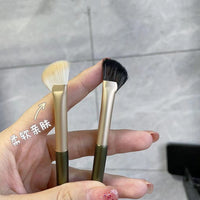 Half-Fan Nose Contour Brush Eyeshadow Concealer Highlight Blending Makeup Tool