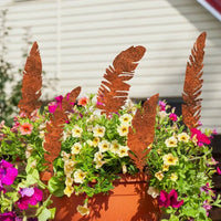 Creative Feathered Plant Metal Silhouette for Outdoor Garden and Lawn Art Decor