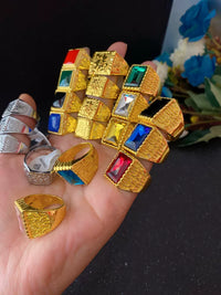 Exaggerated Gold Tone Adjustable Ring with Faux Gemstone for Festival Costume