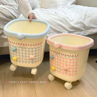 Sweet Girl Large Capacity Trash Can with Wheels, High-Value Household Waste Bin for Living Room, Movable Ins Style