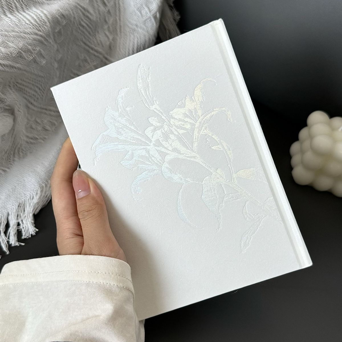 Hardcover Lily Notebook, Thick B6 Blank Page Sketchbook for Students