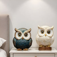 American Retro Owl Desktop Ornament for TV Cabinet & Wine Cabinet Decor, Resin Craft Housewarming Gift