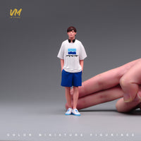 VM 1/24 1/18 Fashion Headphone Youth Miniature Scene Model with Hand-Painted Figure