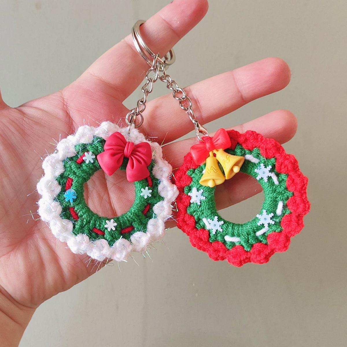 Handmade Crochet Christmas Keychain Pendant / Wreath Ornament, Festive Gift