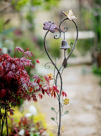 Juhan Iron Art Bird Welcome Sign Garden Stake with Bell, Vintage Villa Landscape Ornament