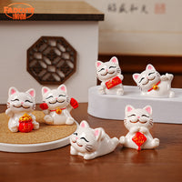Lucky Cat Resin Figurine for Desk Decor and Stress Relief Gift