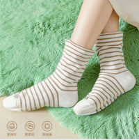 Women's Warm Loose-Fit Striped Mid-Calf Socks for Sleep and Home Wear